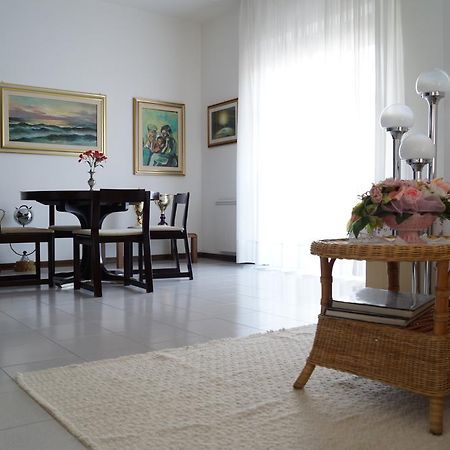Bed and Breakfast Il Melograno Ористано Экстерьер фото